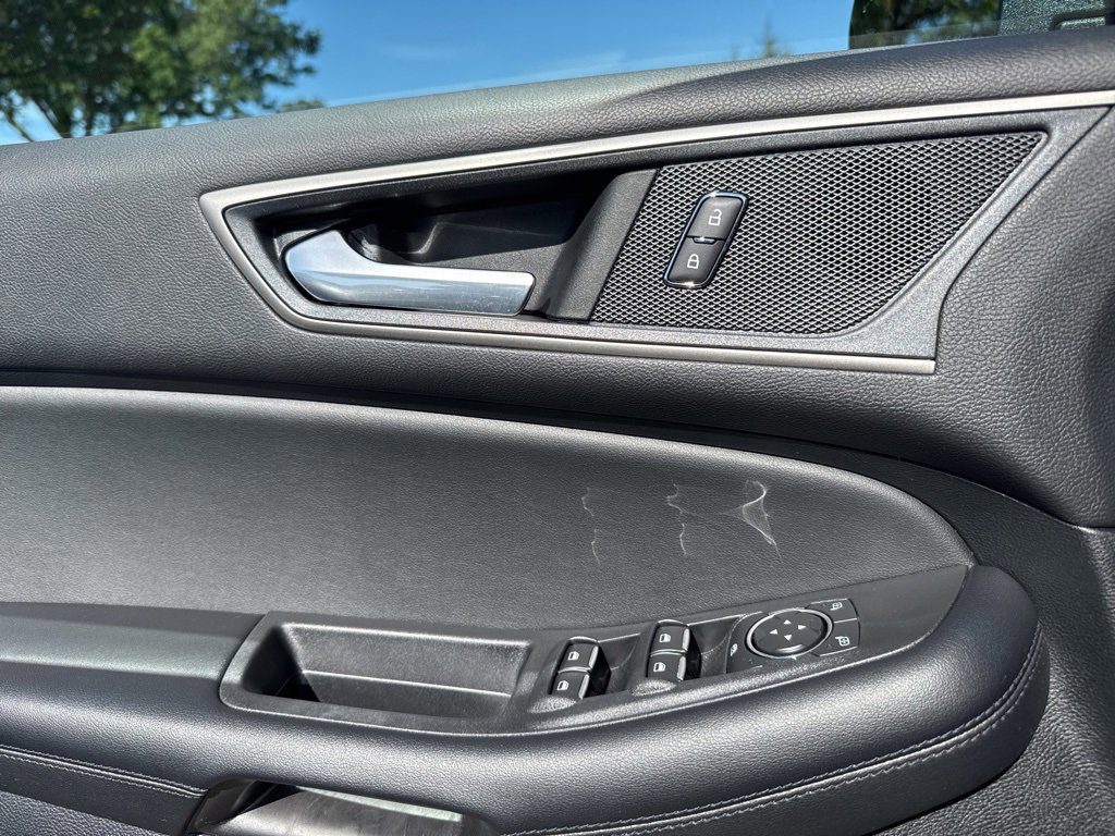 Certified 2022 Ford Edge SEL w/ Convenience Package image 18