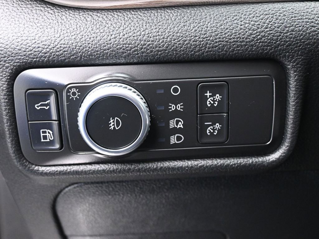 Certified 2020 Ford Explorer Limited w/ Hybrid Equipment Group 310A RWD image 13