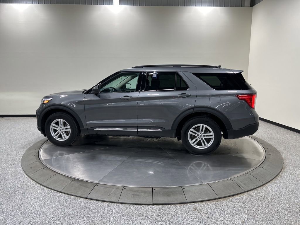 Certified 2024 Ford Explorer XLT w/ Class IV Trailer Tow Package image 10