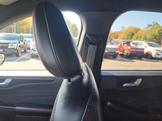 Certified 2023 Ford Escape ST-Line w/ Tech Pack #1 image 17