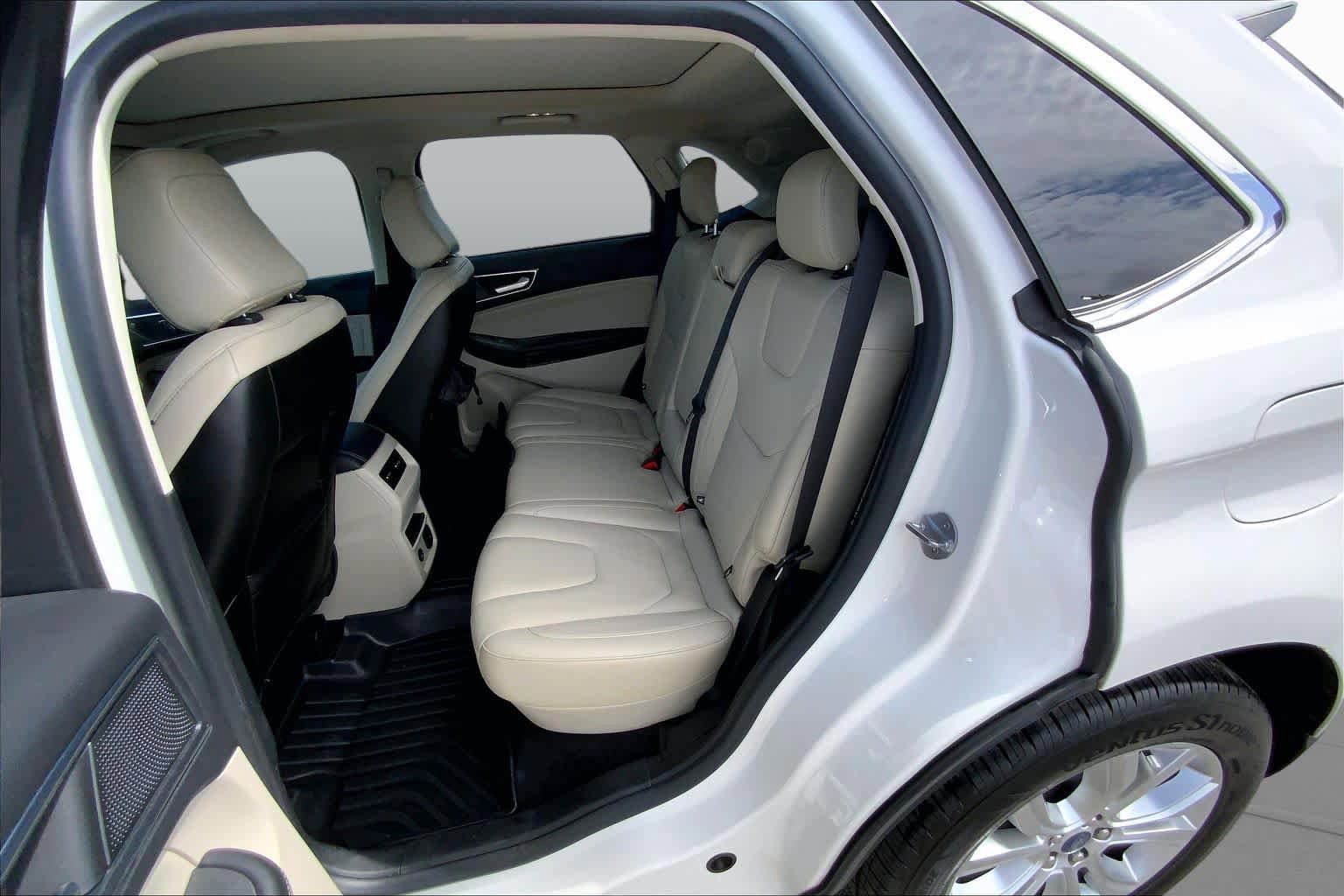 Certified 2021 Ford Edge Titanium FWD image 21