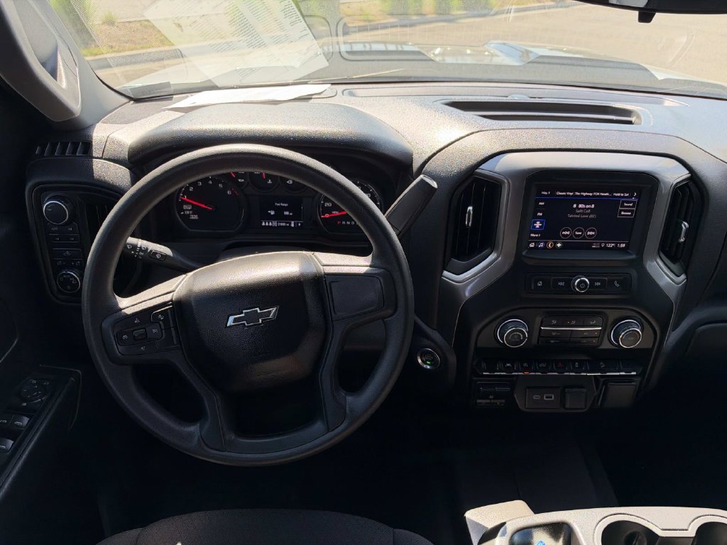 Used 2024 Chevrolet Silverado 1500 Custom Trail Boss w/ Turbomax Blackout Package AWD/4WD image 11