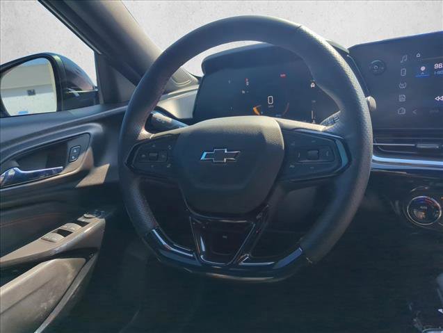 Used 2025 Chevrolet Trax RS image 29