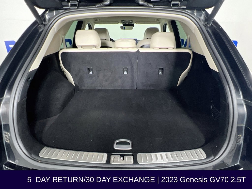 Used 2023 Genesis GV70 2.5T w/ Select Package AWD/4WD image 31