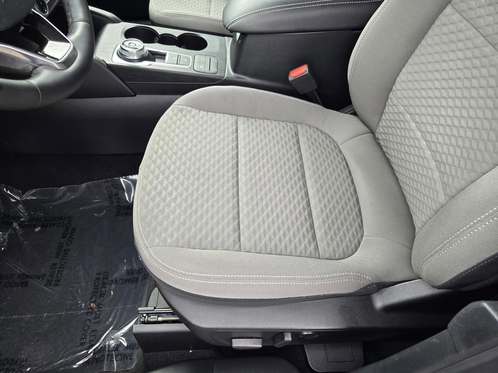 Certified 2022 Ford Escape SE w/ SE Sport Appearance Package image 27