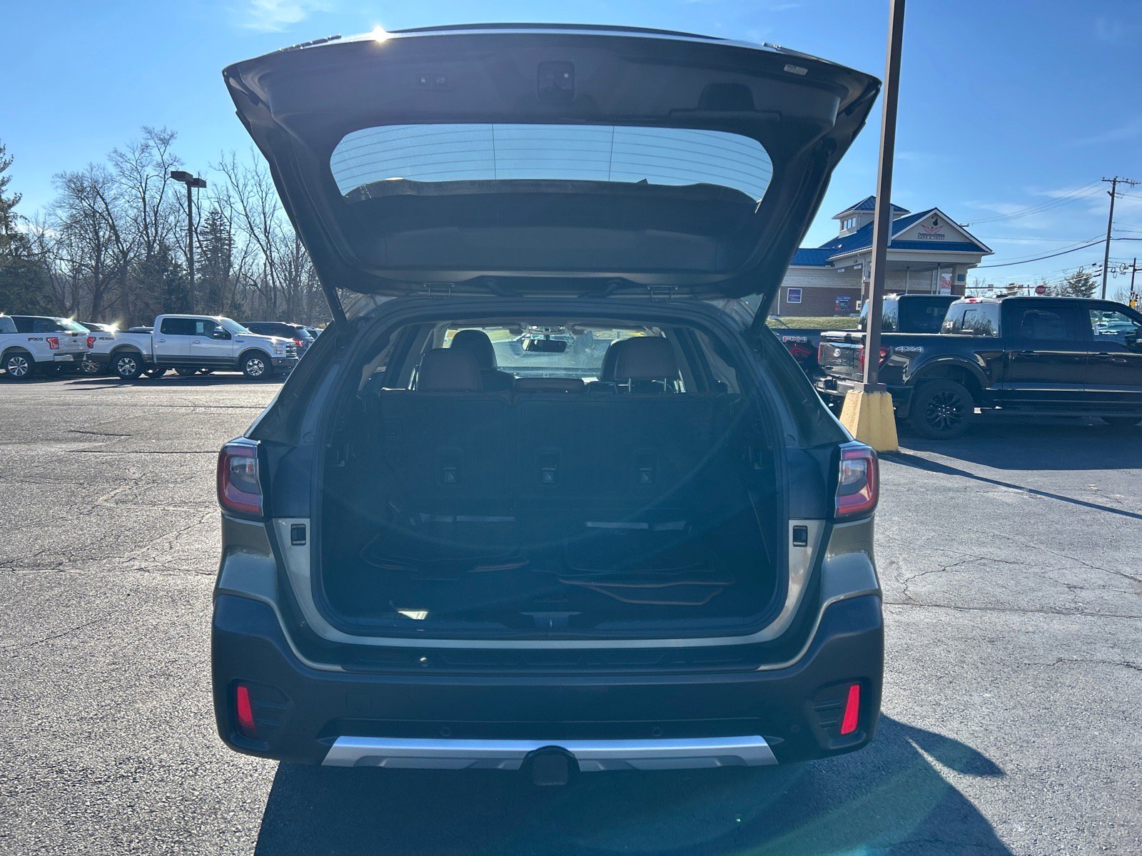 Used 2020 Subaru Outback Touring XT image 13