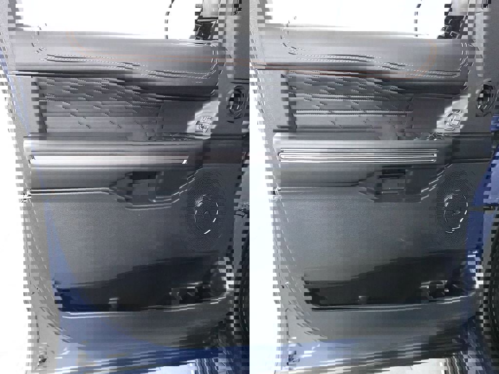 Certified 2023 Ford Expedition Max Platinum image 21