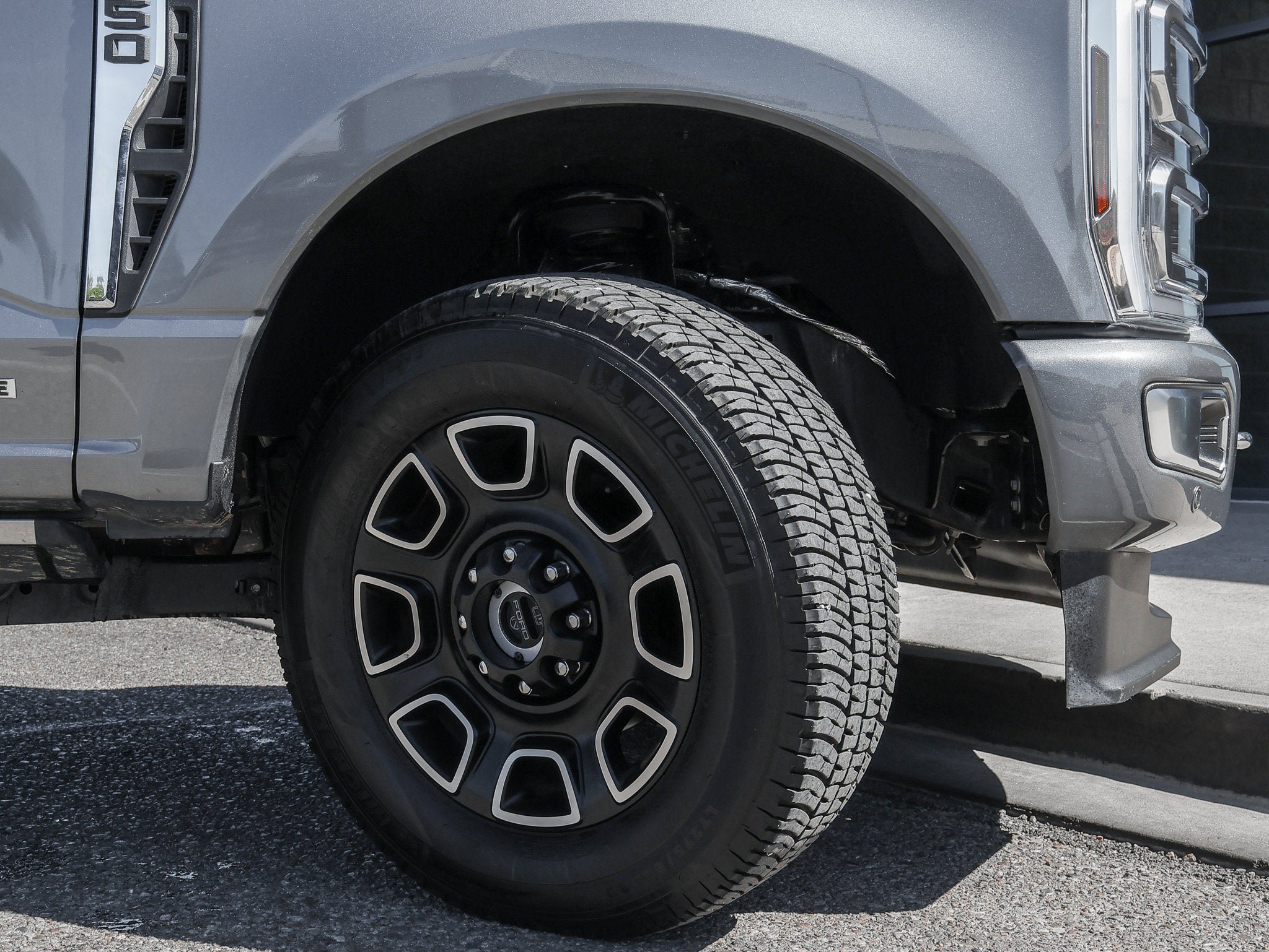 Certified 2024 Ford F250 Platinum AWD/4WD image 12