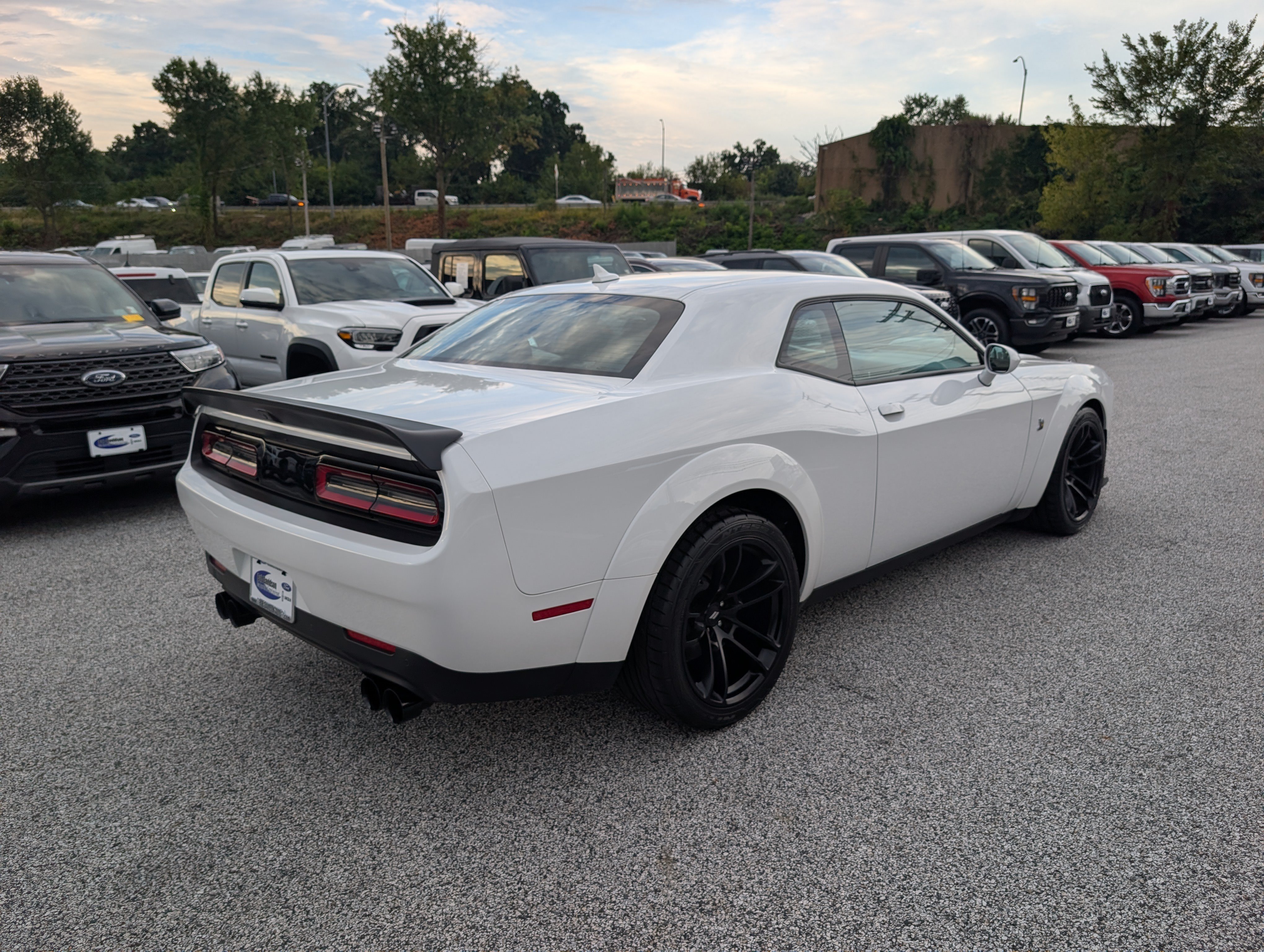 Used 2022 Dodge Challenger R/T Scat Pack RWD image 7