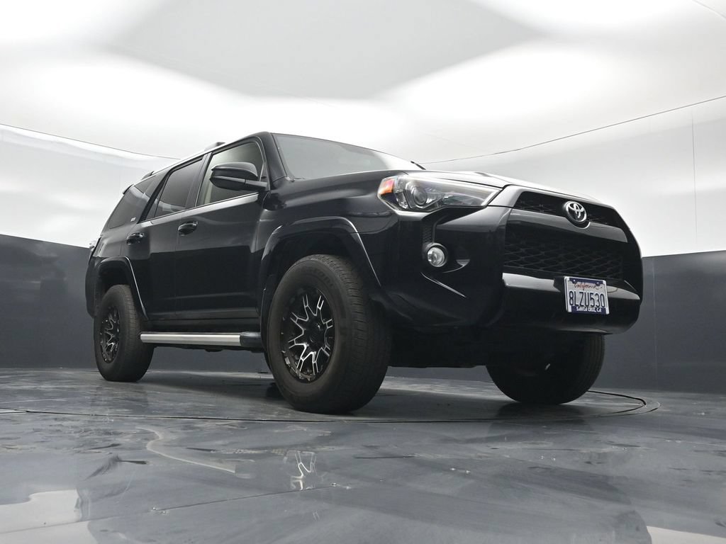 Used 2019 Toyota 4Runner SR5 RWD image 44