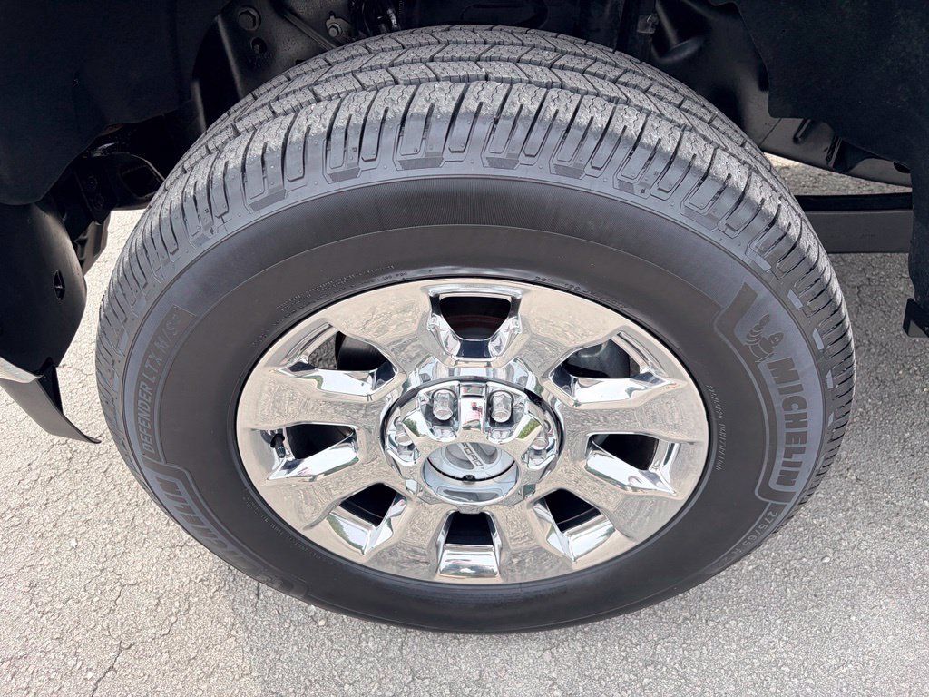 Certified 2018 Ford F350 Lariat w/ Chrome Package AWD/4WD image 37