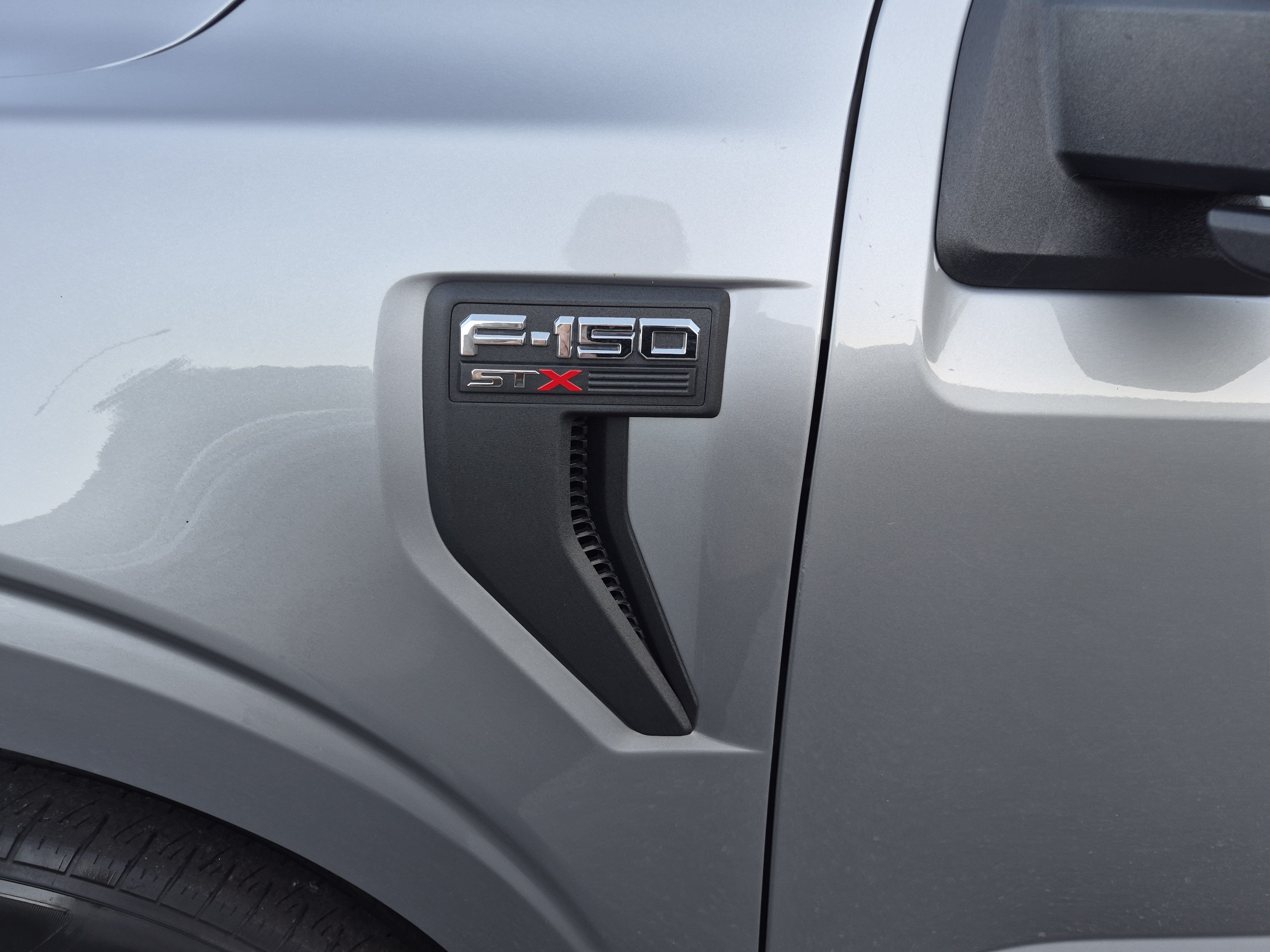 Certified 2022 Ford F150 XL w/ STX Appearance Package RWD image 8