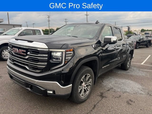 Used 2025 GMC Sierra 1500 SLT AWD/4WD image 2