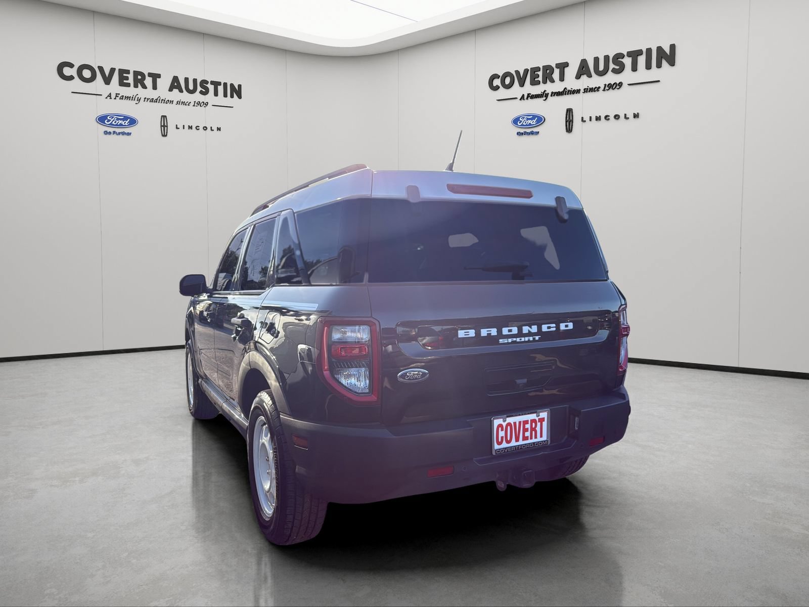 Certified 2023 Ford Bronco Sport Heritage w/ Heritage Convenience Package AWD/4WD image 3