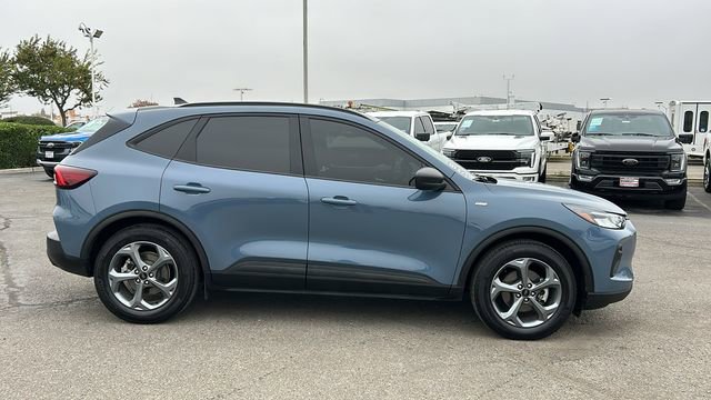 Certified 2025 Ford Escape ST-Line image 2