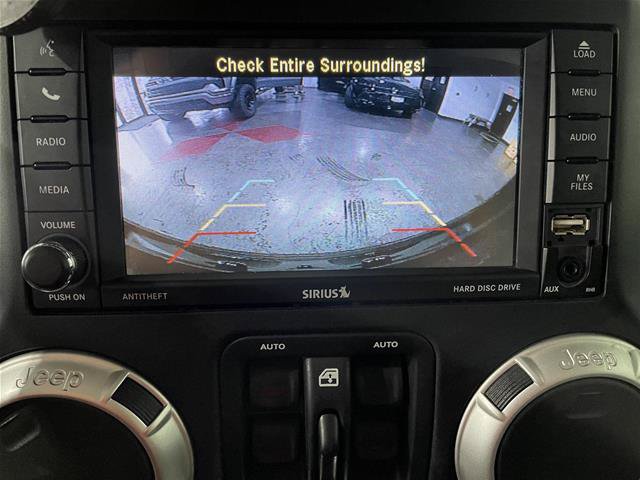 Used 2018 Jeep Wrangler Unlimited Sahara AWD/4WD image 31