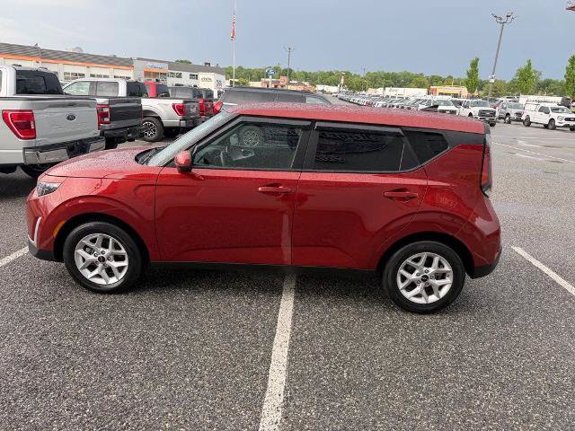 Used 2025 Kia Soul LX w/ LX Technology Package FWD image 5