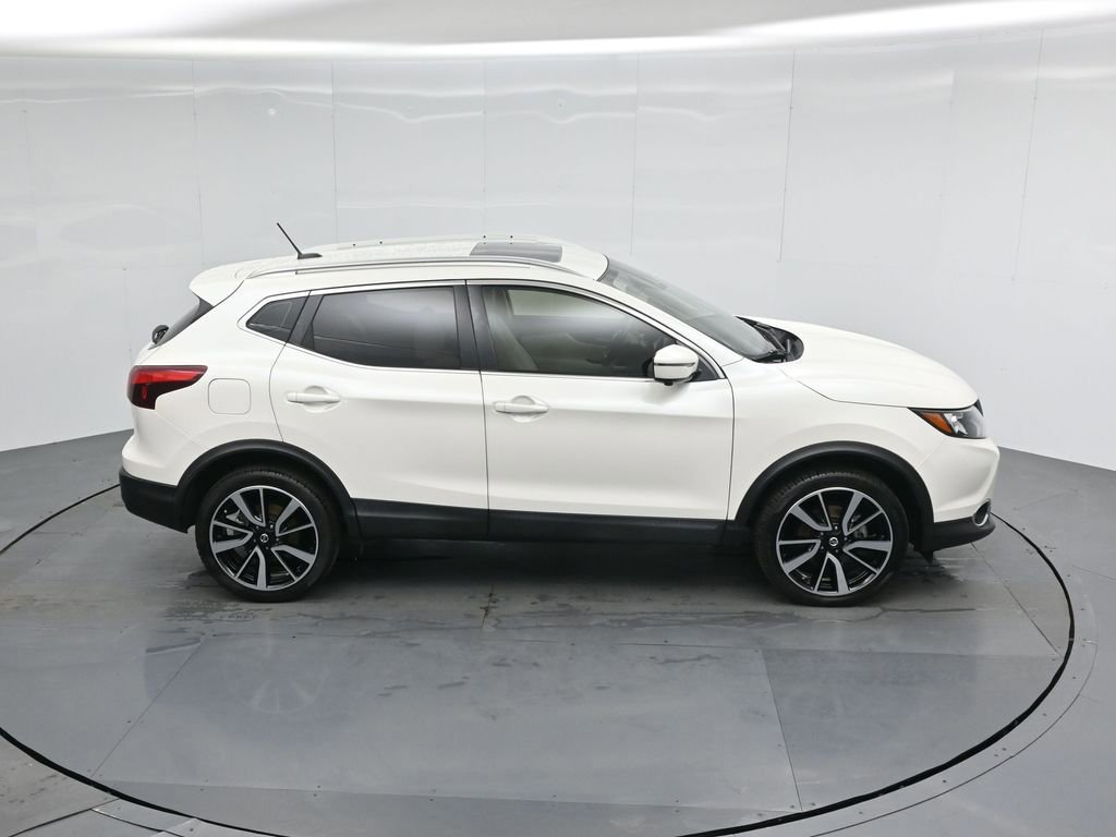 Used 2019 Nissan Rogue Sport SL w/ Premium Package image 9