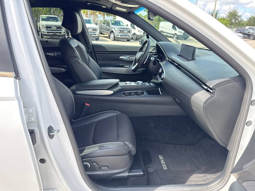 Used 2023 Genesis GV70 2.5T w/ Sport Prestige Package AWD/4WD image 26