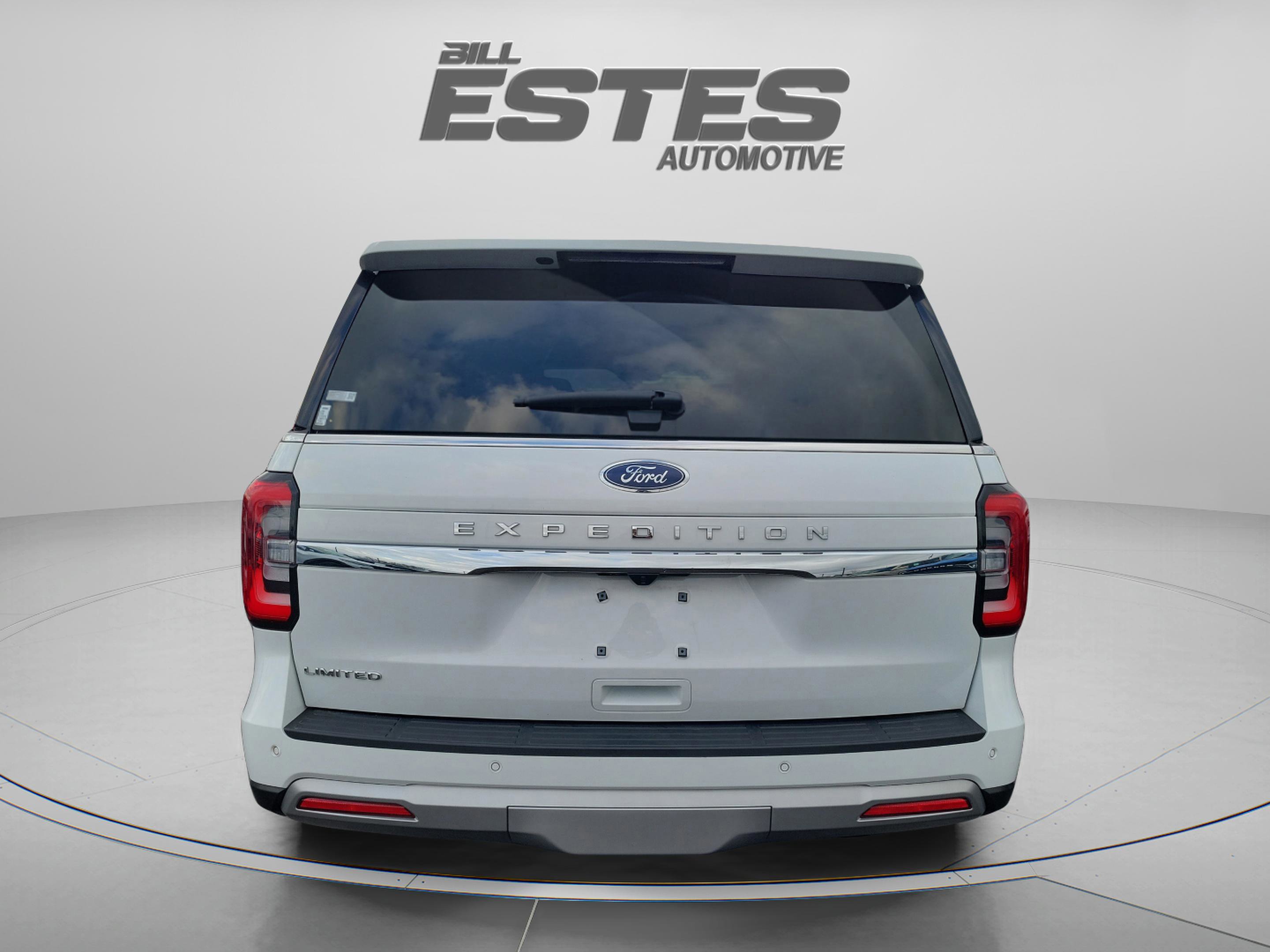 Certified 2024 Ford Expedition Limited image 3