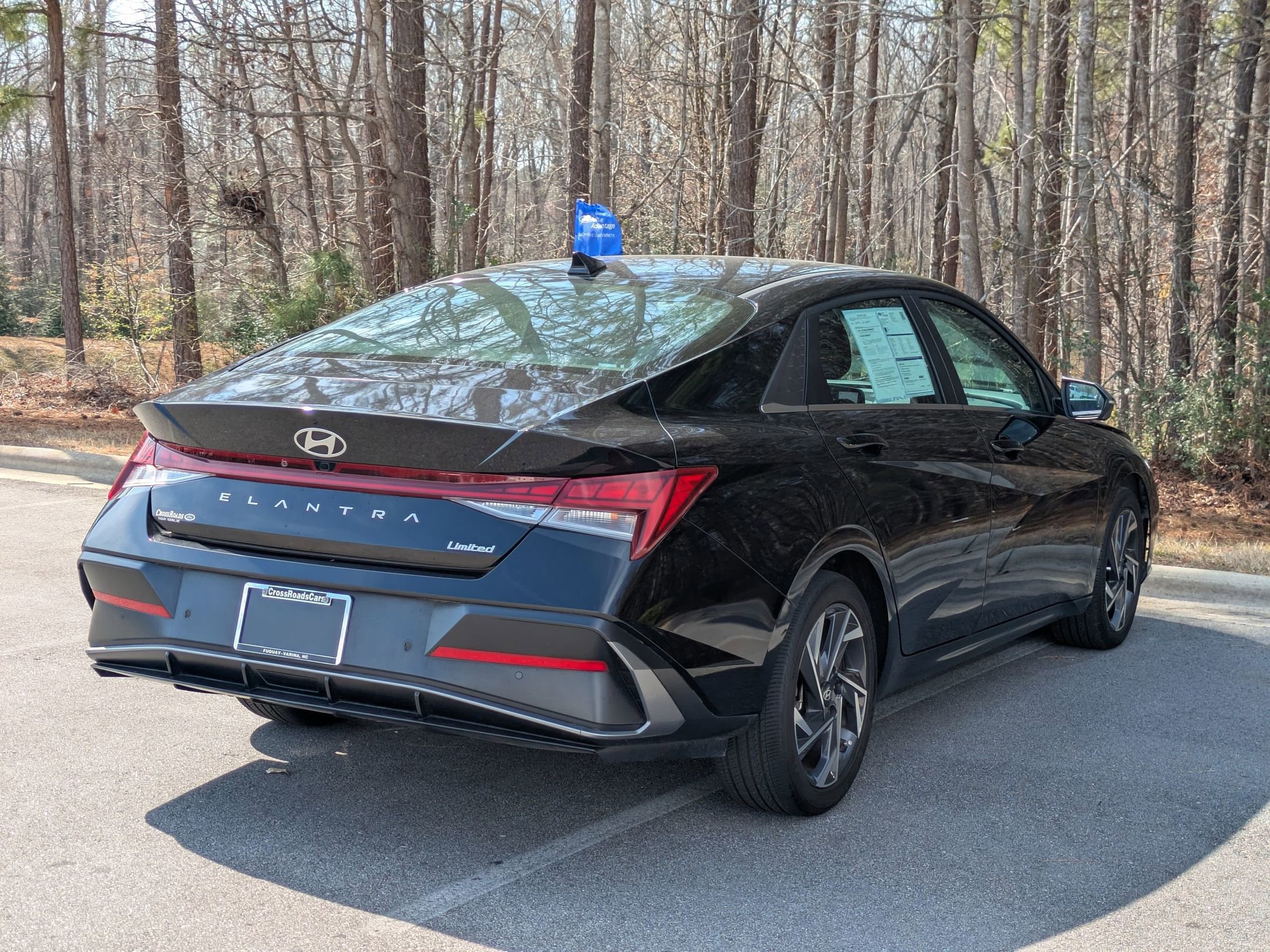 Used 2024 Hyundai Elantra Limited image 4