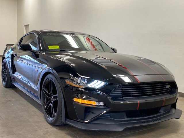 Certified 2018 Ford Mustang GT Premium w/ Equipment Group 401A RWD image 2