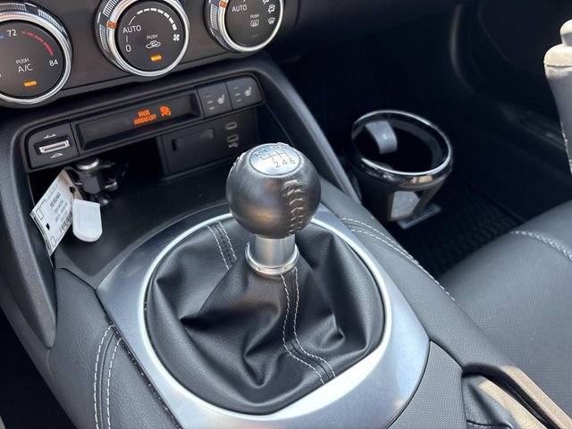 Used 2025 MAZDA MX-5 Miata RF Grand Touring w/ Weather Package RWD image 32