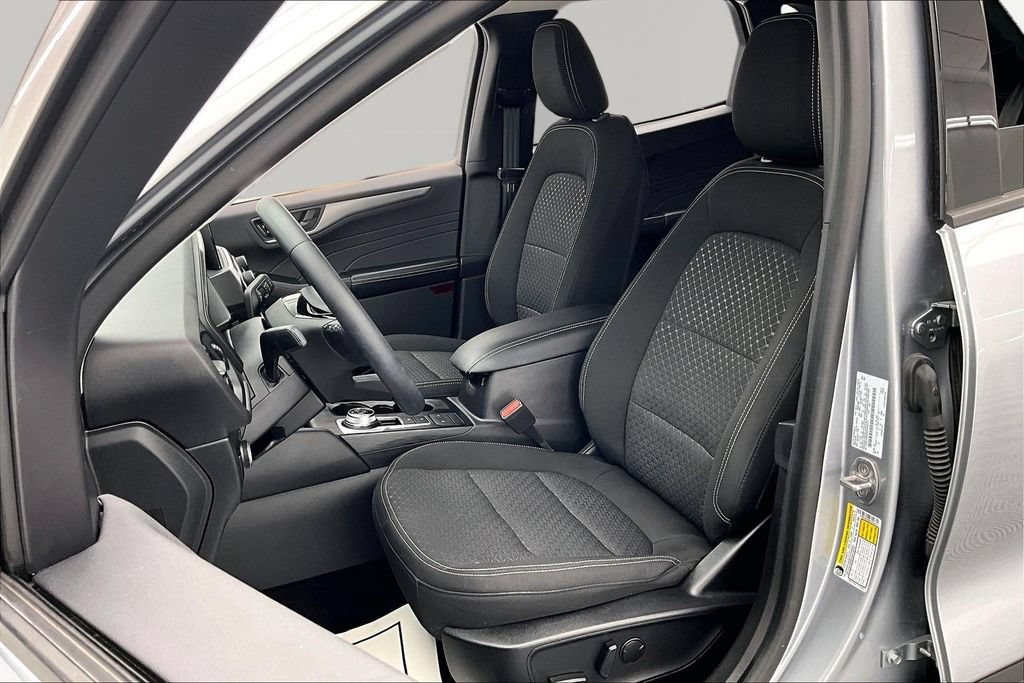 Certified 2023 Ford Escape Active AWD/4WD image 25