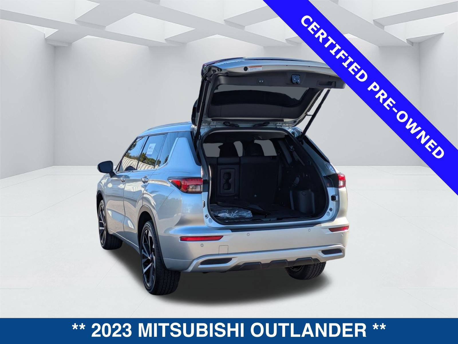 Used 2023 Mitsubishi Outlander SEL 40th Anniversary image 13