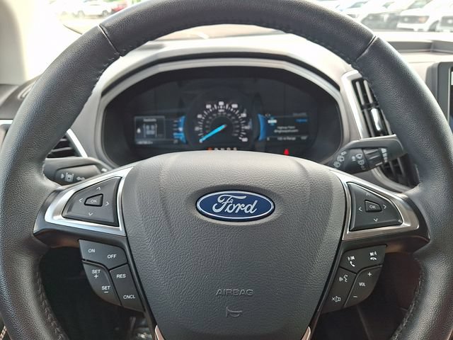 Certified 2024 Ford Edge Titanium AWD/4WD image 18