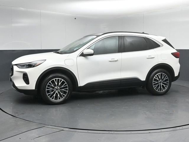 Certified 2024 Ford Escape SE w/ PHEV Premium Package image 4