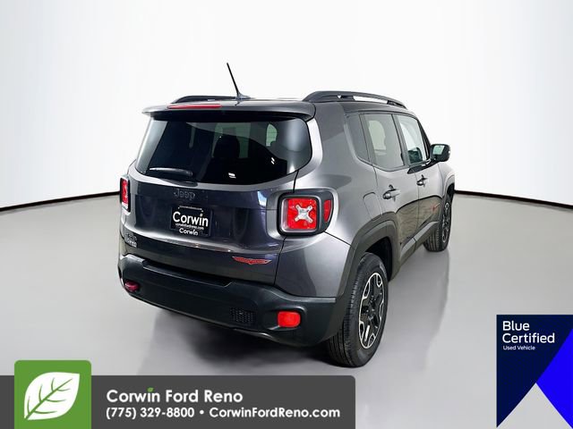 Used 2017 Jeep Renegade Trailhawk image 9