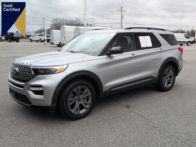 Certified 2022 Ford Explorer XLT w/ Equipment Group 202A image 1