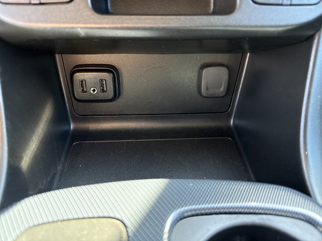 Used 2022 Chevrolet Colorado Z71 RWD image 25