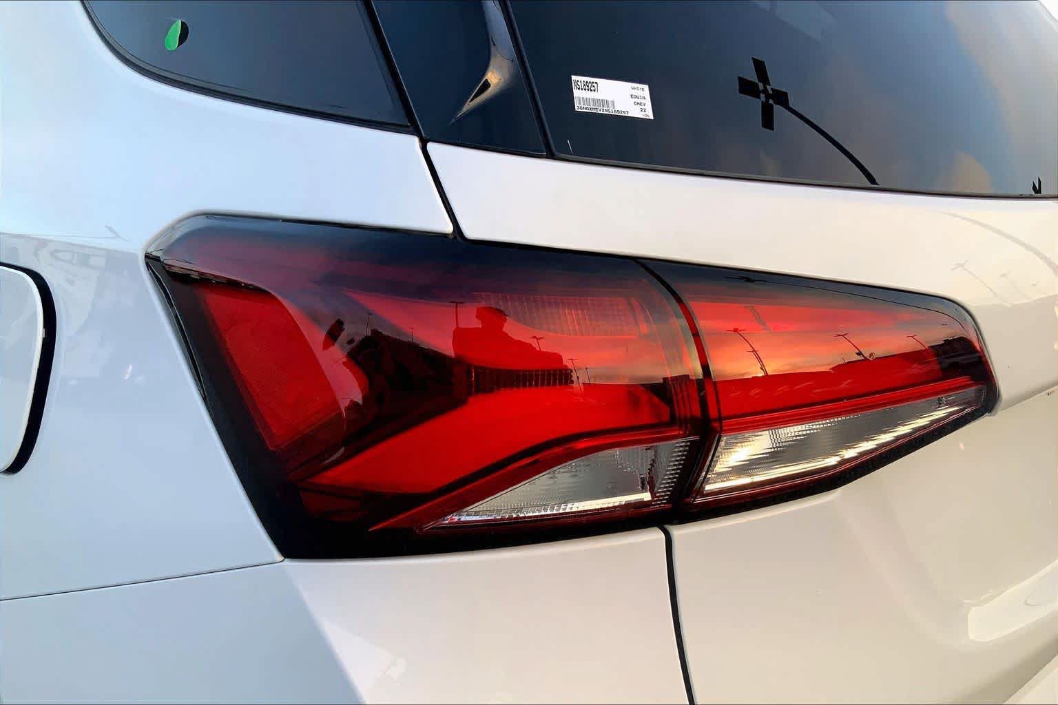 Used 2022 Chevrolet Equinox RS w/ LPO, Floor Liner Package FWD image 26