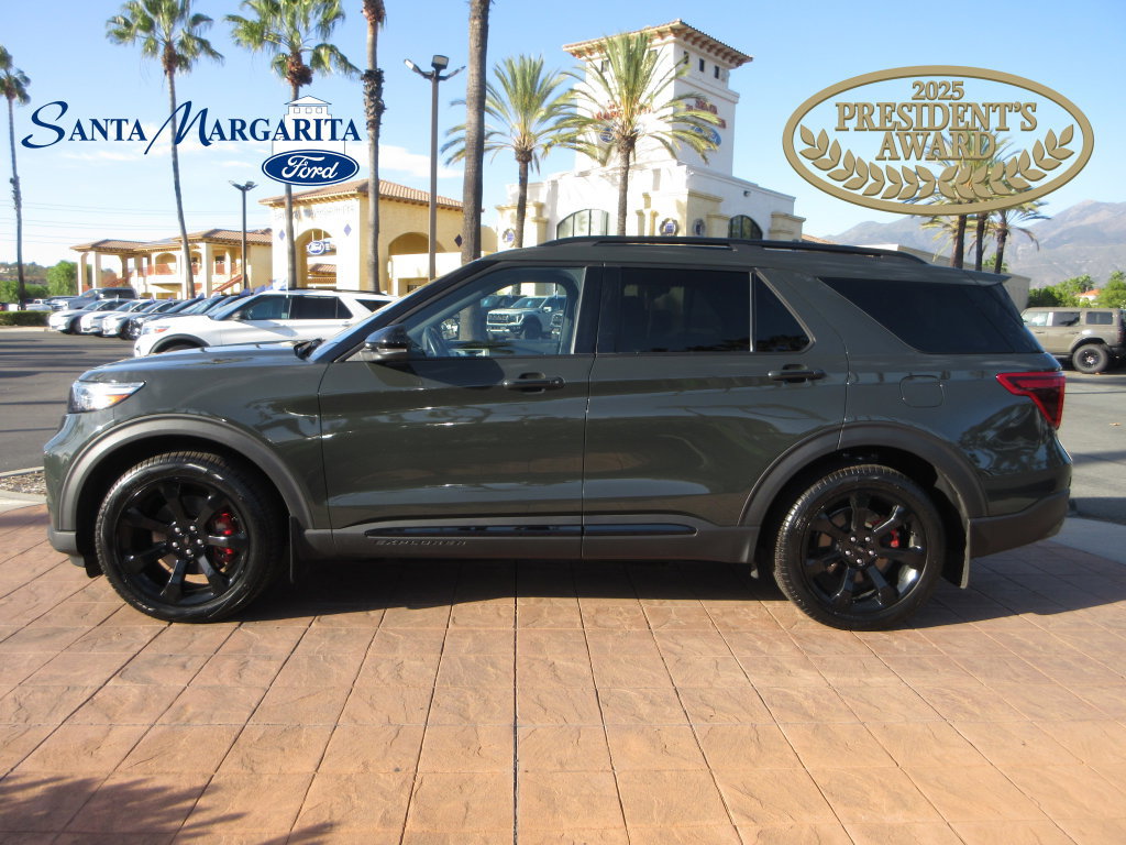 Certified 2022 Ford Explorer ST w/ Equipment Group 401A