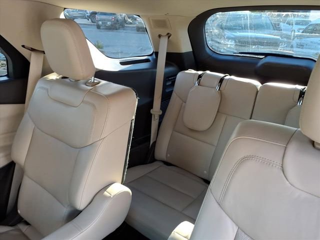 Certified 2022 Ford Explorer Platinum w/ Technology Package image 19