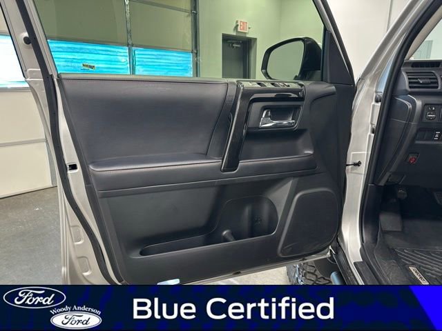 Used 2022 Toyota 4Runner TRD Off-Road image 22