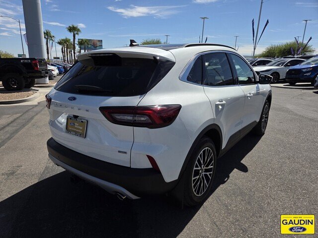 Certified 2025 Ford Escape SE w/ PHEV Premium Package FWD image 7
