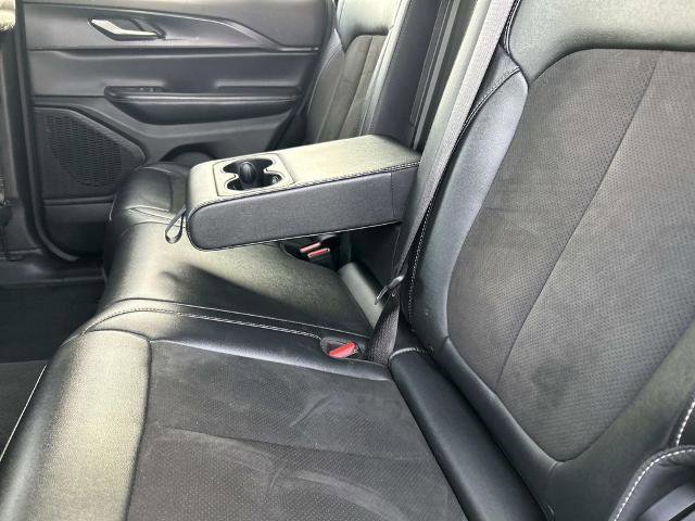 Used 2023 Jeep Grand Cherokee Altitude AWD/4WD image 17