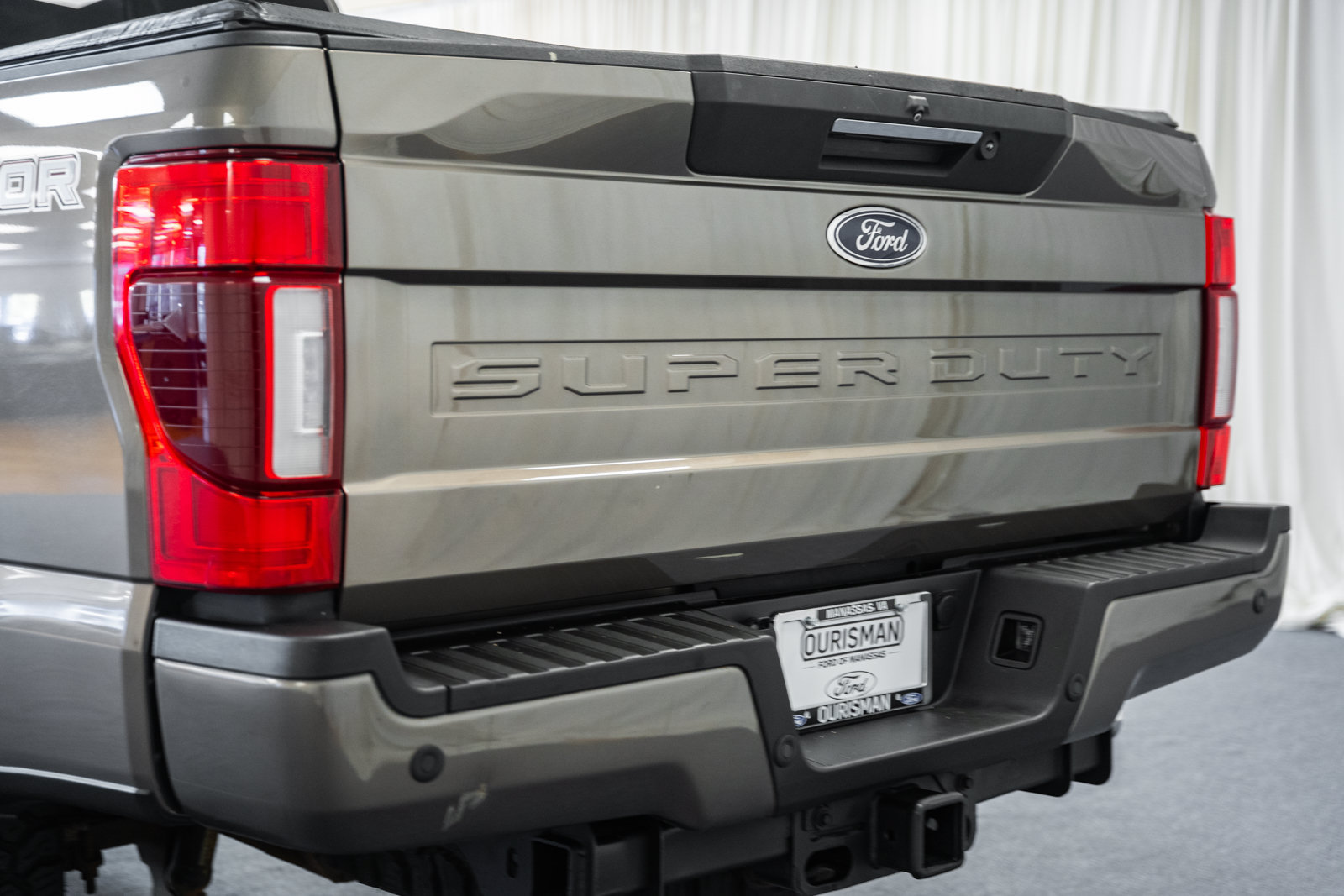 Certified 2022 Ford F350 Lariat w/ Tremor Off-Road Package AWD/4WD image 5