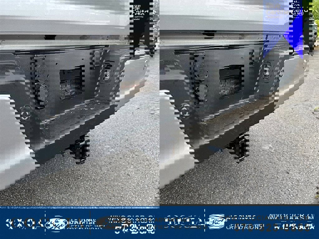 Certified 2022 Ford F150 XLT w/ Equipment Group 302A High image 38