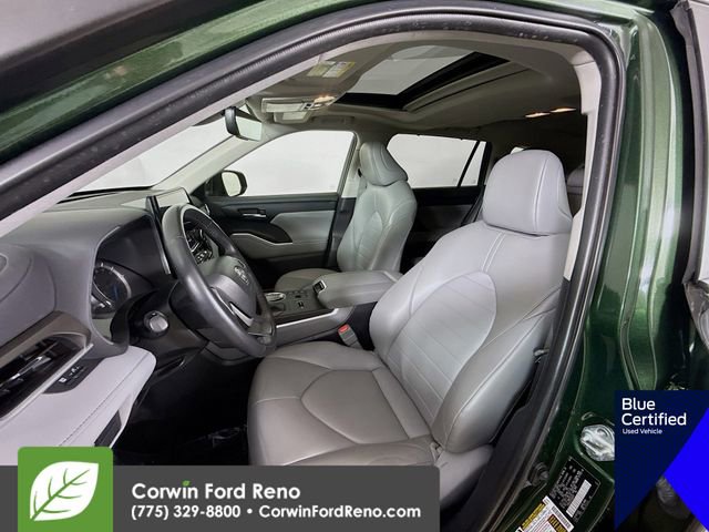 Used 2023 Toyota Highlander XLE AWD/4WD image 24