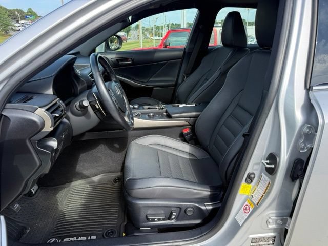 Used 2017 Lexus IS 200t F Sport w/ F Sport Package RWD image 15
