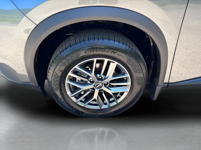Used 2026 Nissan Rogue S AWD/4WD image 18