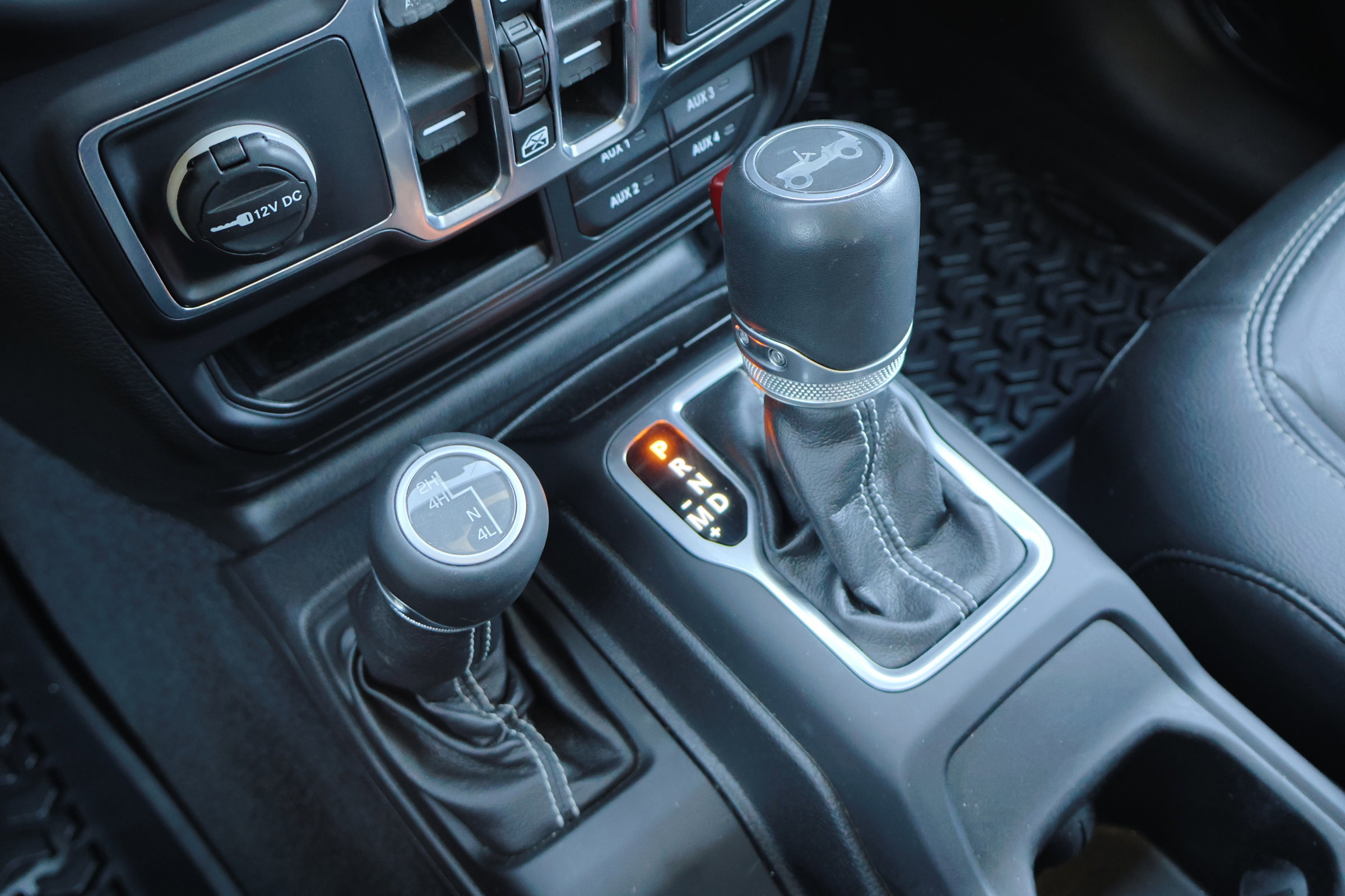 Used 2019 Jeep Wrangler Unlimited Sahara image 25