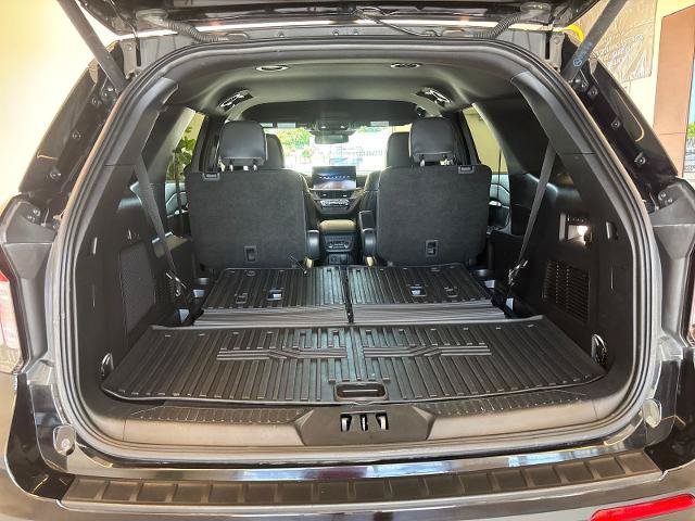 Certified 2025 Ford Explorer ST RWD image 10
