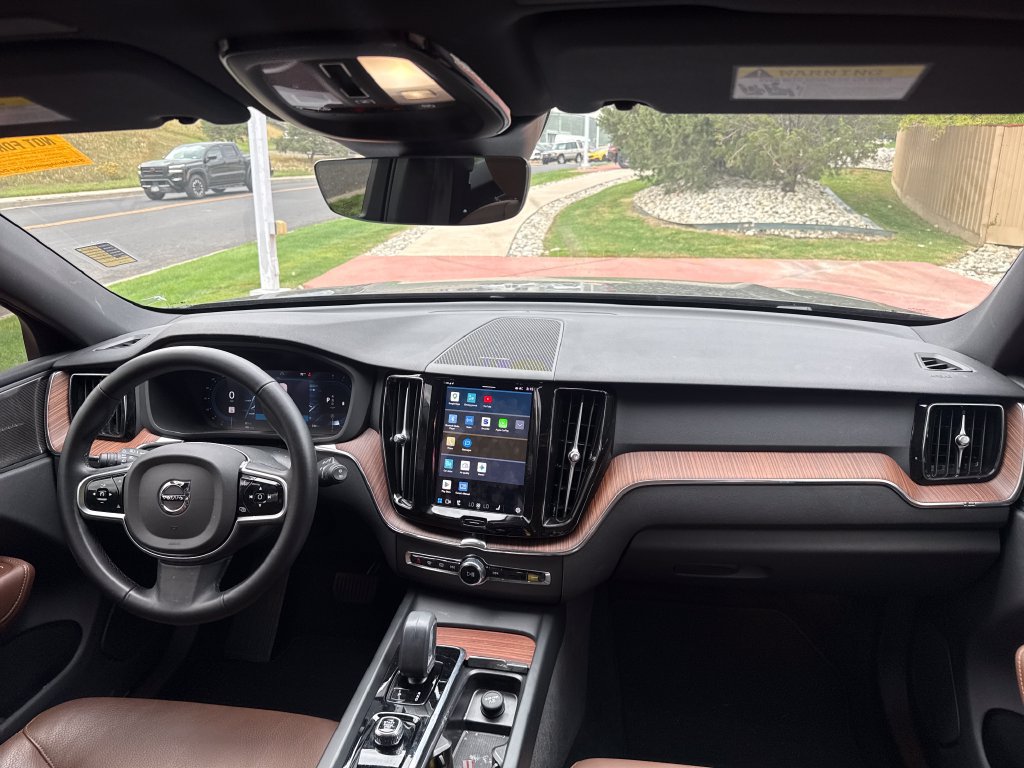 Used 2025 Volvo XC60 B5 Plus w/ Protection Package Premier AWD/4WD image 24