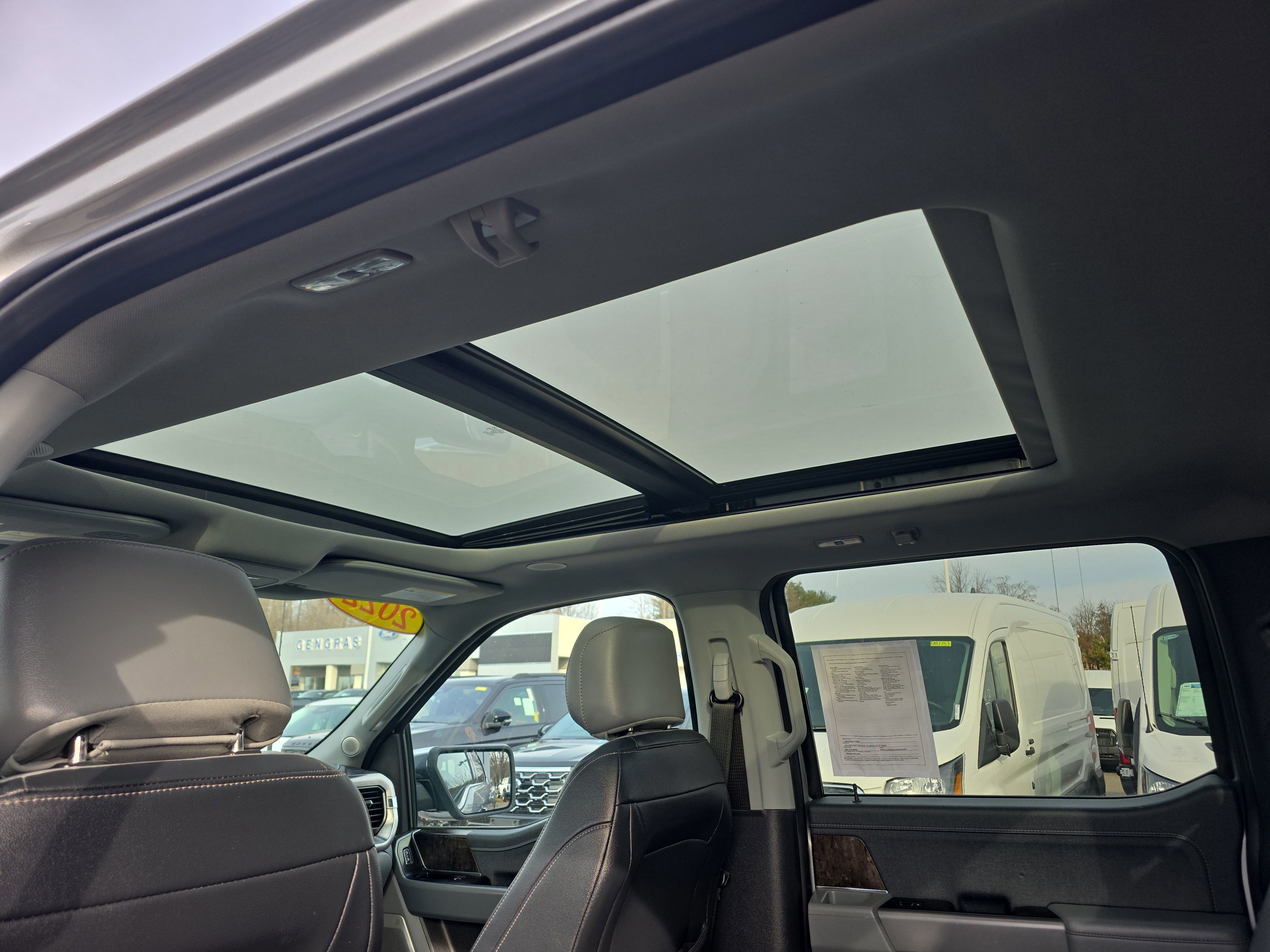 Certified 2022 Ford F150 Lariat w/ Equipment Group 502A High image 25