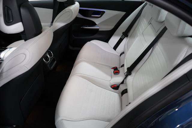 Used 2025 Mercedes-Benz C 300 4MATIC Sedan image 21
